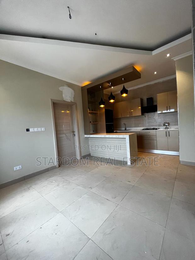4bdrm Duplex in Spintex for sale · Photo 7
