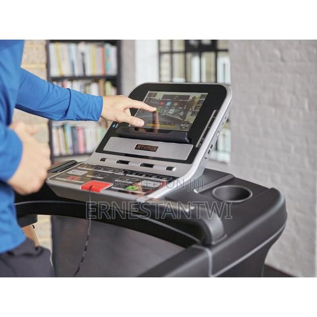 Luxury Treadmill From Reebok, UK · Photo 2