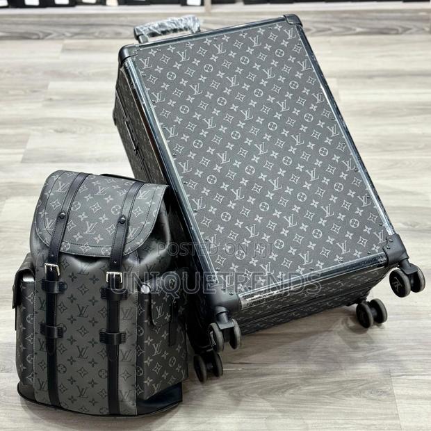 Luxury Traveling Bags Set · Photo 2