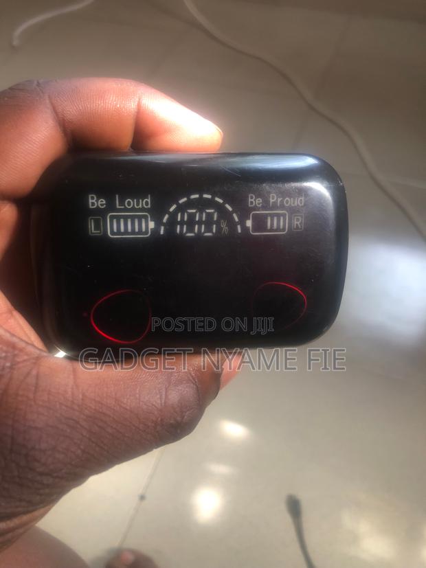 Super Bass Bluetooth 5.0 Wireless Earbuds · Photo 2