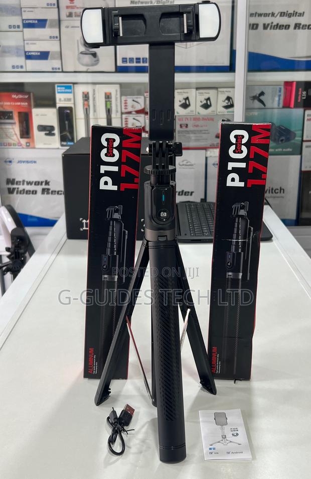 P100 Selfie Stick 1.77m With Bluetooth and 2 Led Light · Photo 3