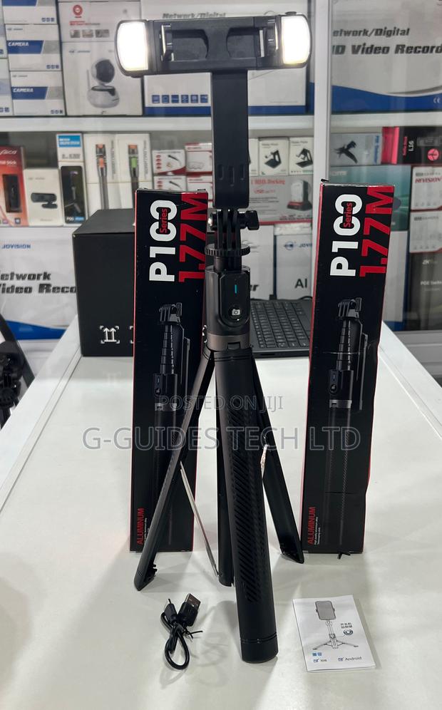 P100 Selfie Stick 1.77m With Bluetooth and 2 Led Light · Photo 4