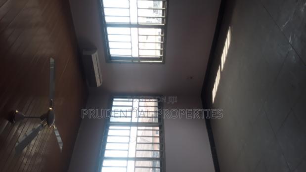 8bdrm House in West Legon for rent · Photo 4