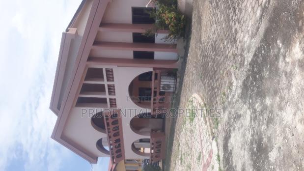 7bdrm House in West Legon for rent · Photo 1