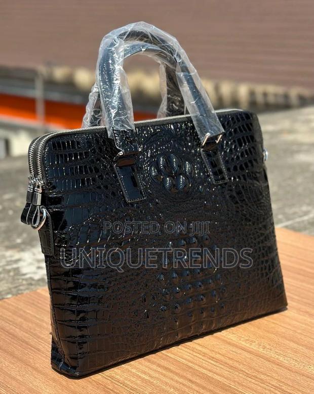 Quality Leather Laptop Bags · Photo 2