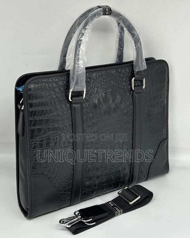 Quality Leather Laptop Bags · Photo 3