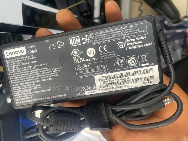 Lenovo Usb 20v-6.75a / 135w / UK USED Adapter/Charger · Photo 2