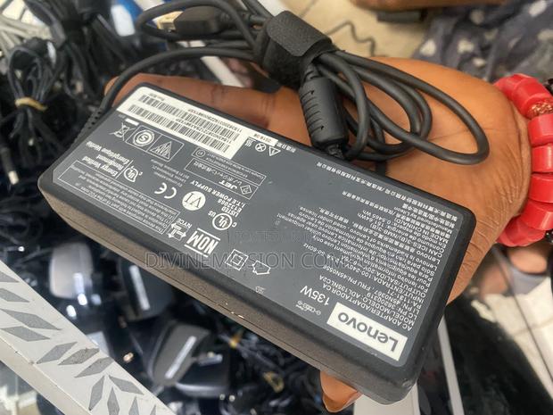 Lenovo Usb 20v-6.75a / 135w / UK USED Adapter/Charger · Photo 8