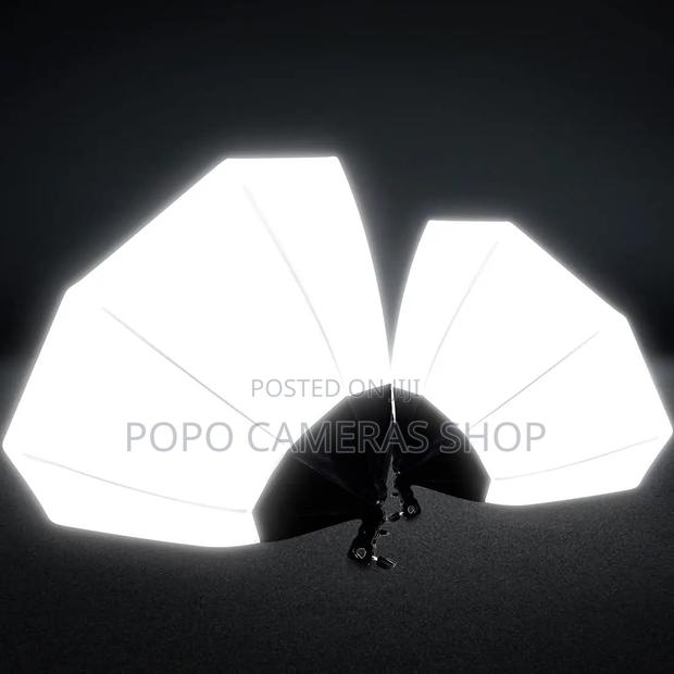 Softbox With Stand, Light And Remote · Photo 6