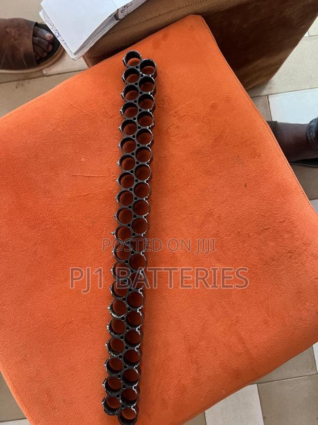 18650 Batteries Spacer Holders · Photo 3