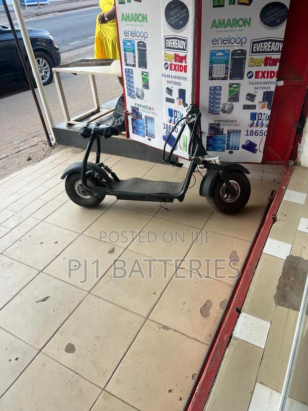 Electric Bike Batteries Replacement · Photo 2