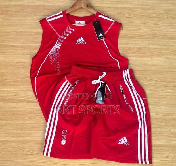 Adidas Trainers · Photo 1