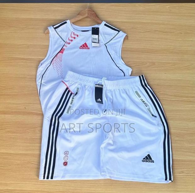 Adidas Trainers · Photo 2