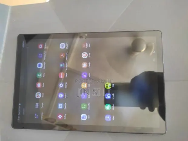 Samsung Galaxy Tab A8 10.5 (2021) 64 GB Silver · Photo 1