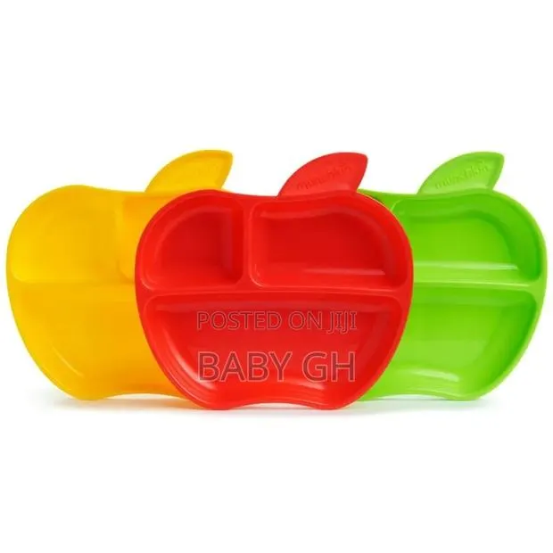 Munchkin Lil Apple Plates 3 Pack · Photo 1