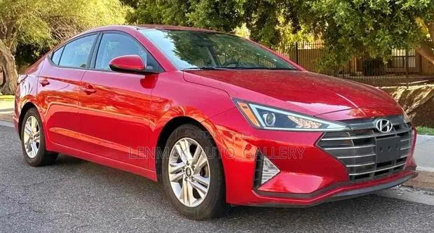 Hyundai Elantra 2020 Red · Photo 1