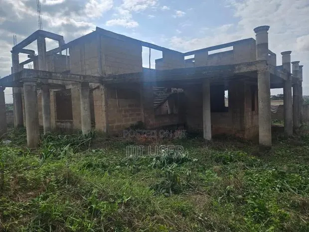 Uncompleted Building · Photo 1