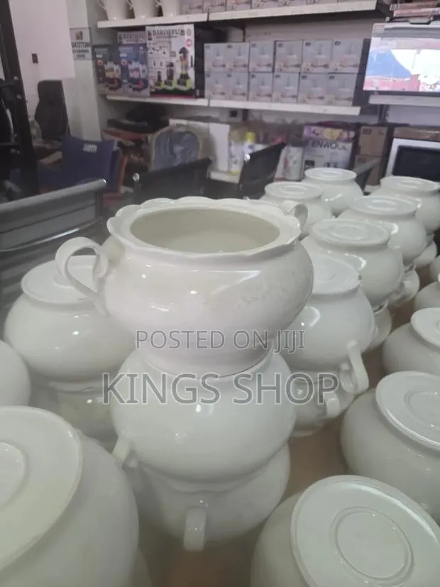 Ceramic Soup Tureen · Photo 1