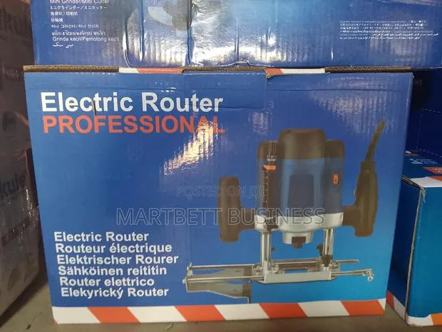 8" Router Bosch Brand · Photo 1