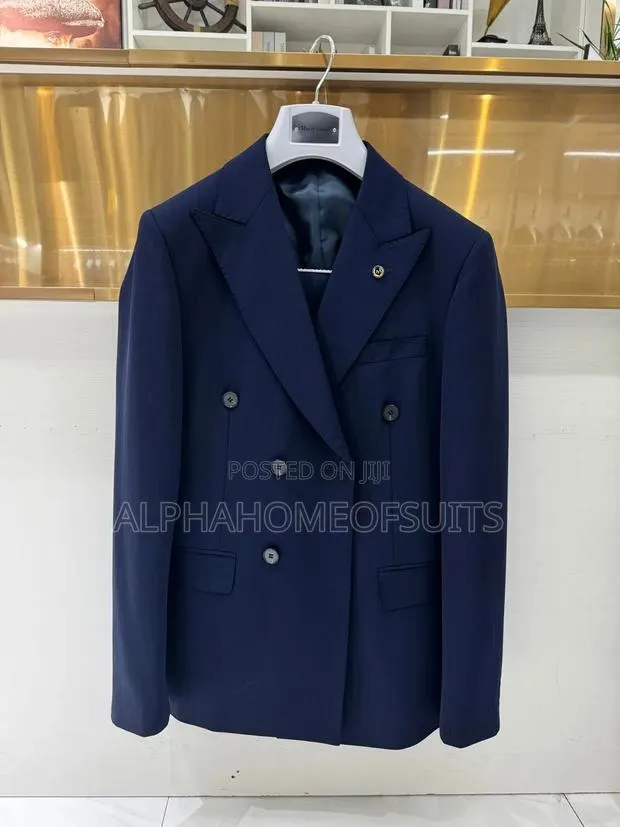 Executive Men’S Suits · Photo 1