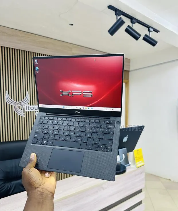 Laptop Dell XPS 13 9370 8GB Intel Core i5 SSD 256GB · Photo 1