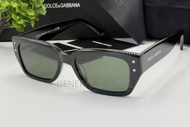 Dolce & Gabbana Shades · Photo 1