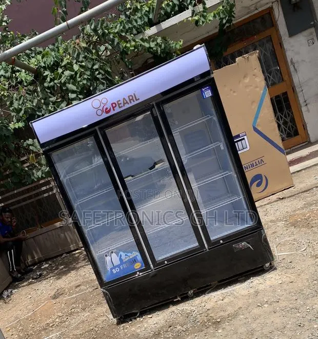 Fabulous 3 Glass Display Door 780 Liters Pearl Commercial Fridge · Photo 1