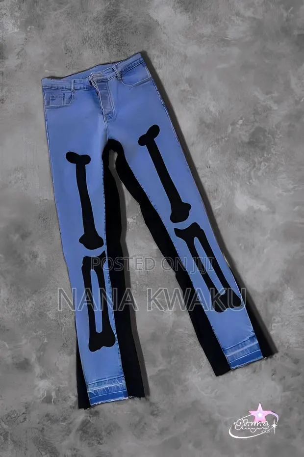 Flare Jeans · Photo 1