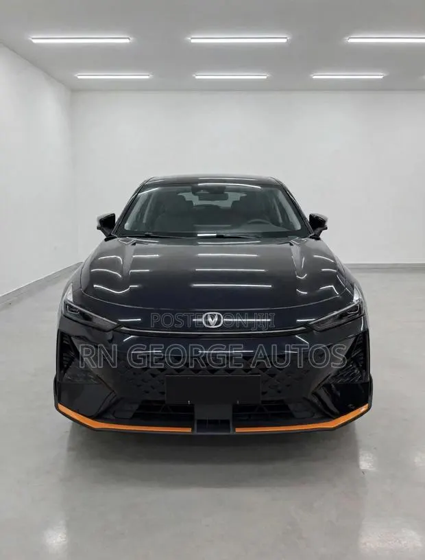 Changan UNI-V 2025 Black · Photo 1
