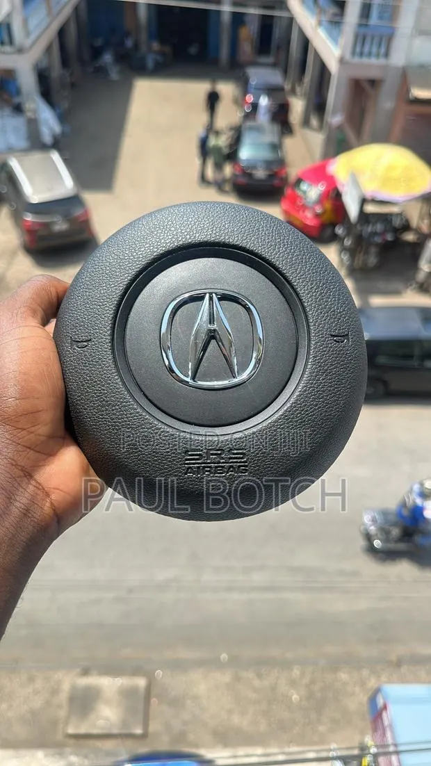 2019,2020,2021,2022,2023 Acura RDX Steering Wheel Airbag Cover · Photo 1