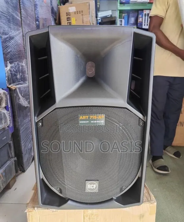 RCF Art 715-a Active Powered Speaker · Photo 1