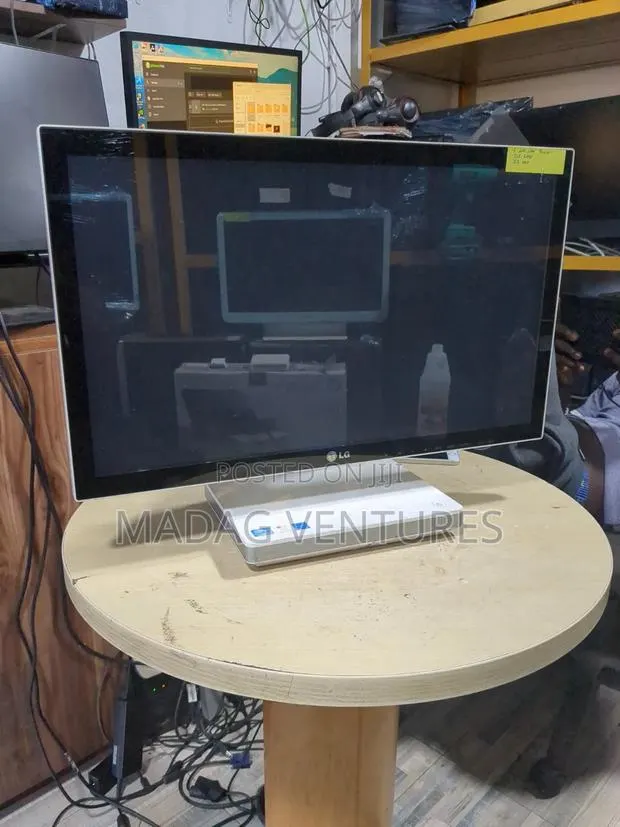 Desktop Computer 8GB Intel Core i3 HDD 1T · Photo 1