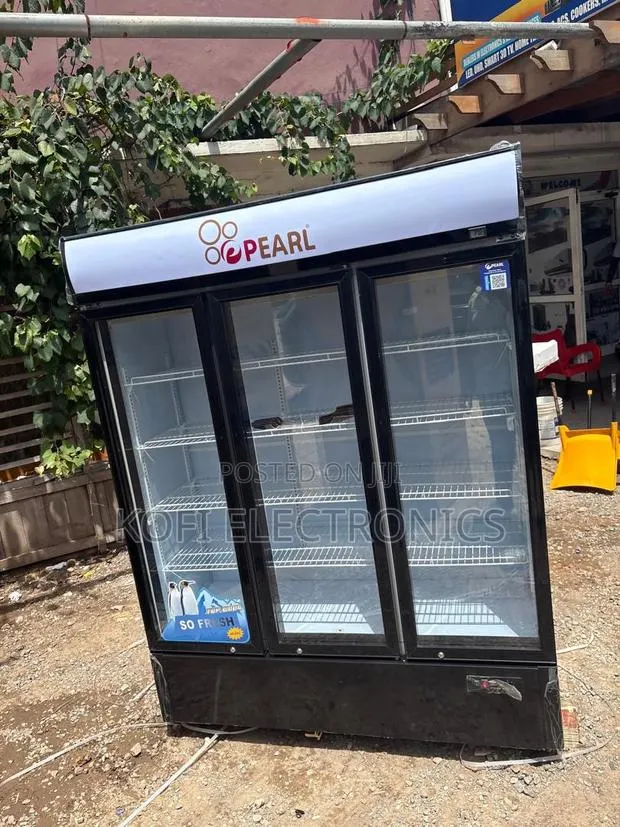 Pearl 780l Display Freezer Large Capacity Clear Glass Top · Photo 1