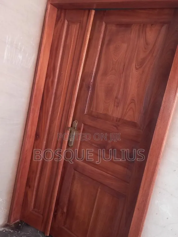 Wooden Doors · Photo 1