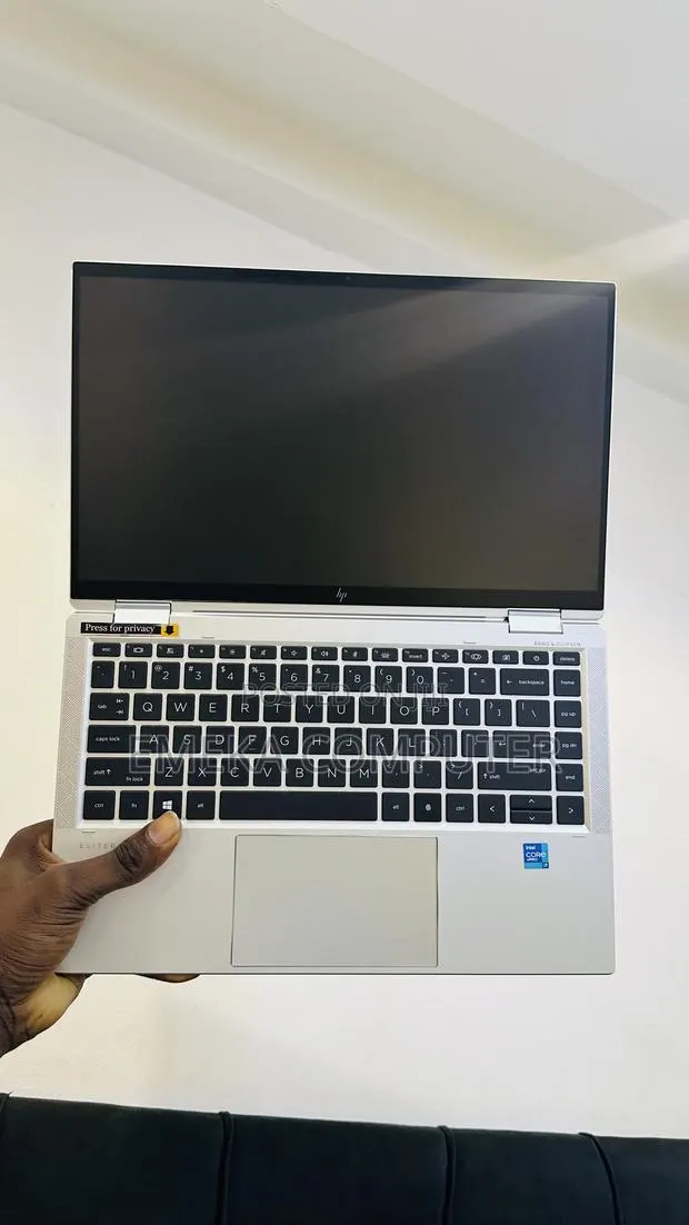 Laptop HP EliteBook 1040 G8 32GB Intel Core i7 SSD 512GB · Photo 1