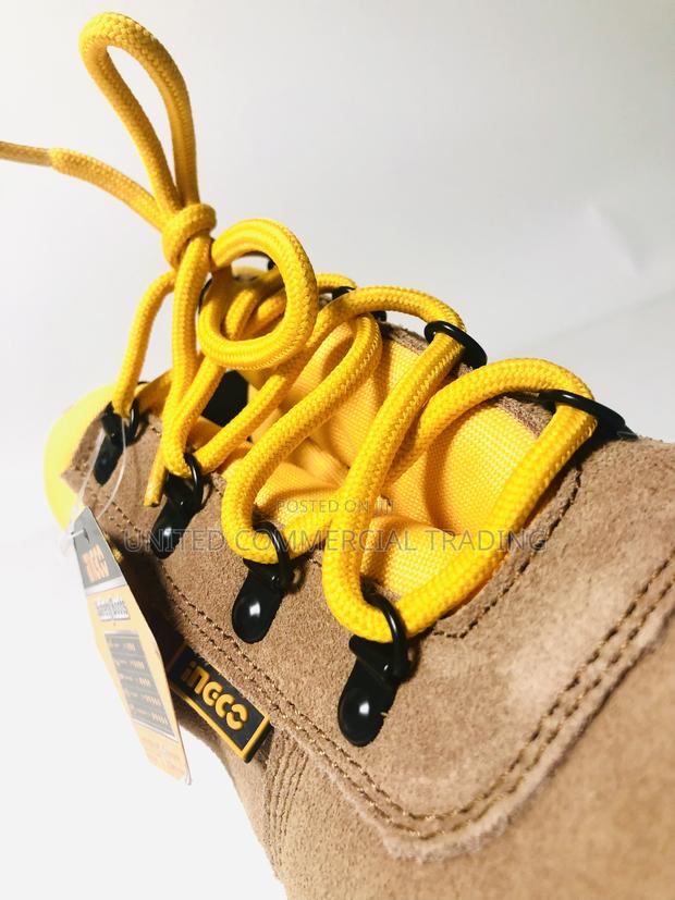 Safety Boots · Photo 2