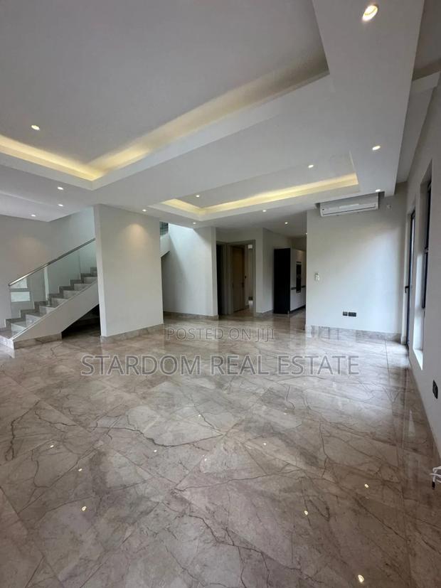 4bdrm Duplex in East Legon for rent · Photo 4