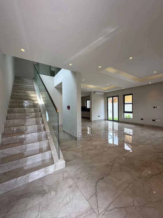 4bdrm Duplex in East Legon for rent · Photo 5