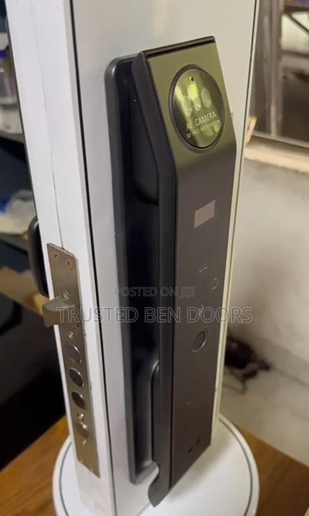 Face Unlocked Wifi Biometric Gnb Smart Door Lock With App · Photo 1