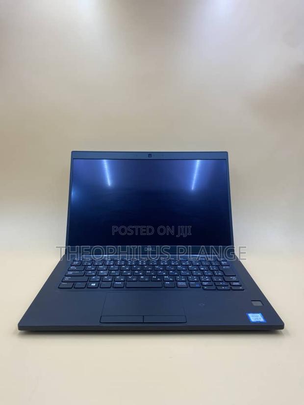 New Laptop Dell Latitude 7390 8GB Intel Core I7 SSD 256GB · Photo 2