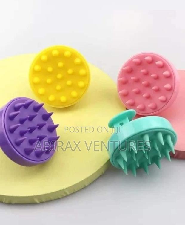 Silicone Scalp Massager · Photo 1