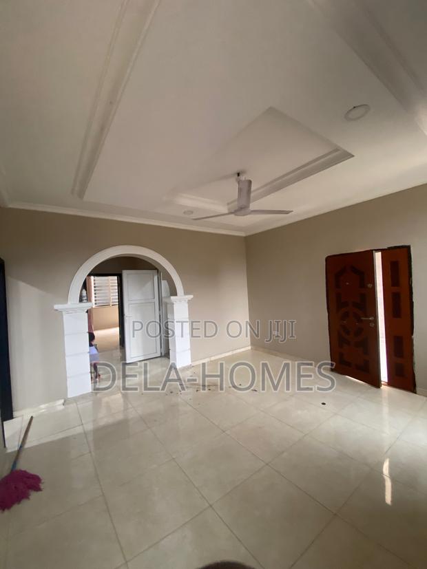 Ex-Two Bedroom for Rent at Ashiyie. · Photo 2
