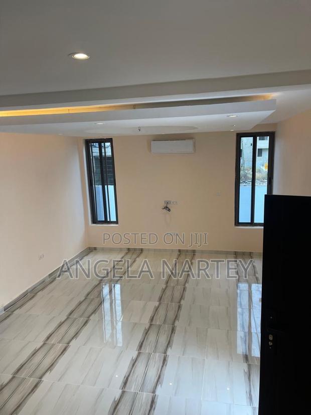 3bdrm House in Manet-East Airport, Accra Metropolitan for sale · Photo 5