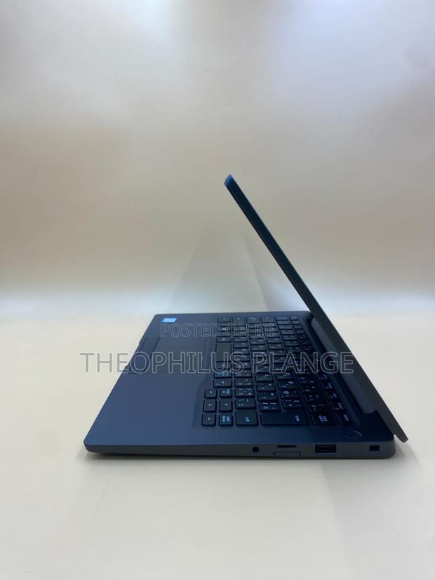 New Laptop Dell Latitude 7300 8GB Intel Core I5 SSD 256GB · Photo 1