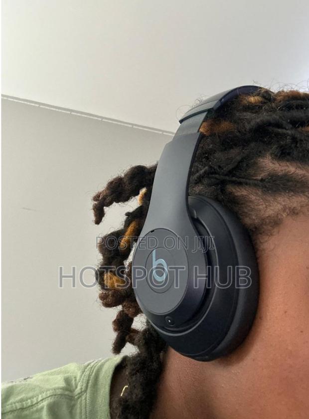 Beats Studio Pro · Photo 2