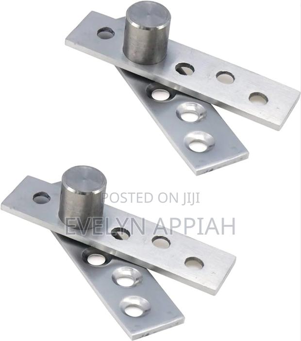 Pivot Hinges · Photo 2