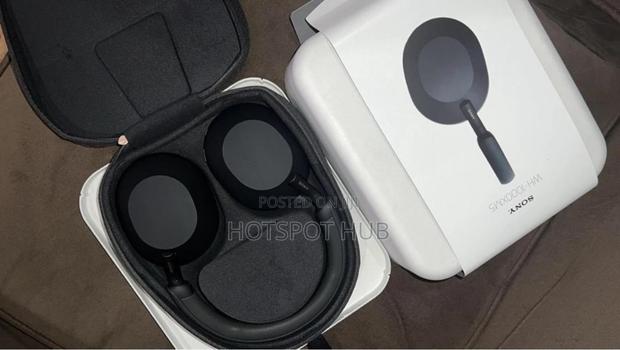 Sony - Wh1000xm5 Wireless Noise-Canceling Headphone · Photo 2