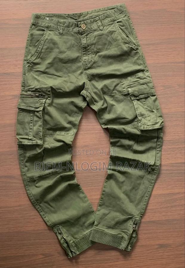 High Quality Cargo Available in Stock · Photo 2