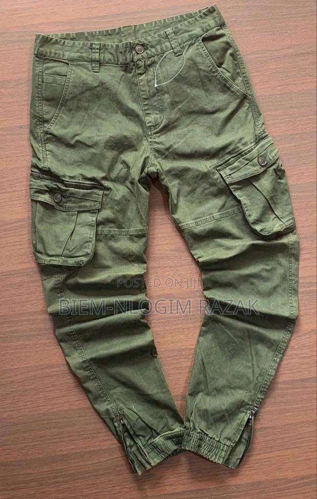 High Quality Cargo Available in Stock · Photo 4