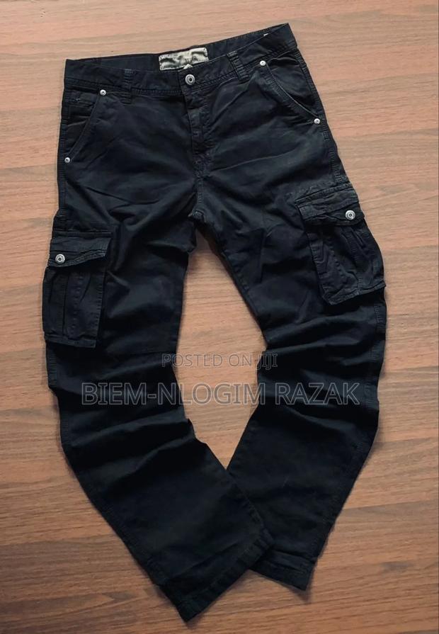 High Quality Cargo Available in Stock · Photo 8